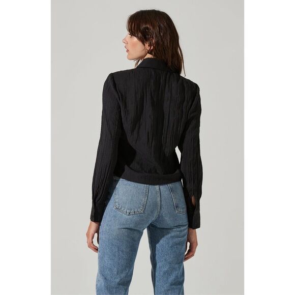 ASTR The Label Women's Black Textured Ruched Button Up Top Size XS NWT - Picture 4 of 8